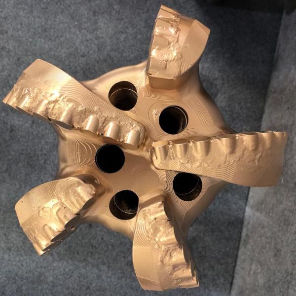 8 1/2  215,9 mm Corps en acier 6 lames PDC Forage à diamants pour le forage de puits de pétrole et de gaz