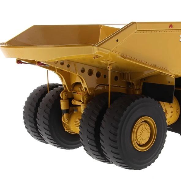 Diecast Masters 1:50 CAT 798AC Super Large Mining Haul Truck Die-cast Model 85671