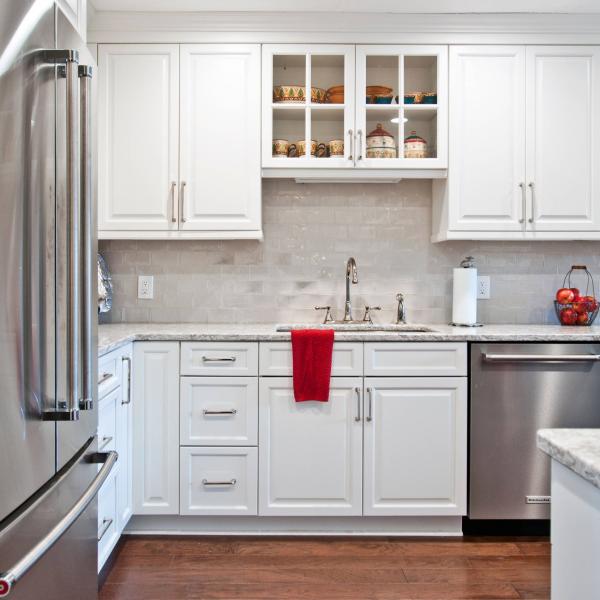 Modular PVC Kitchen Cabinets U Shape White Matt For Villa