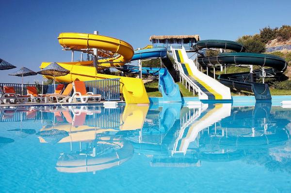 Water Playground Sports Swimming Pool Equipment Toy Fiberglass Tube Slide
