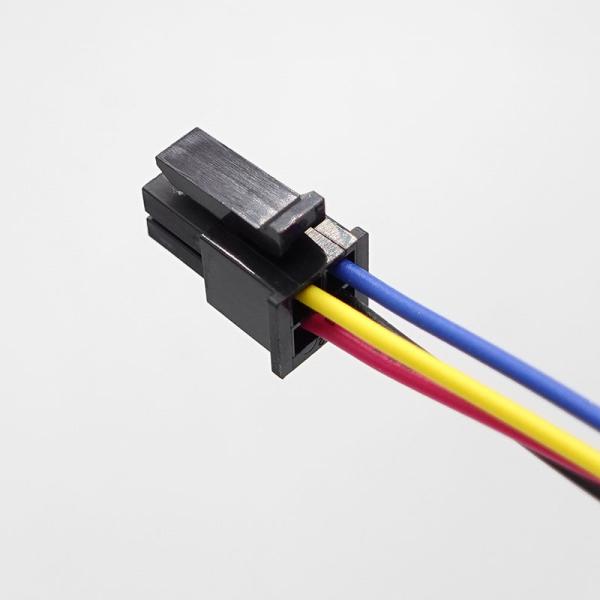 Equivalent White 3pin and 5pin Waterproof Auto Electrical Car Wire Harness for Custom