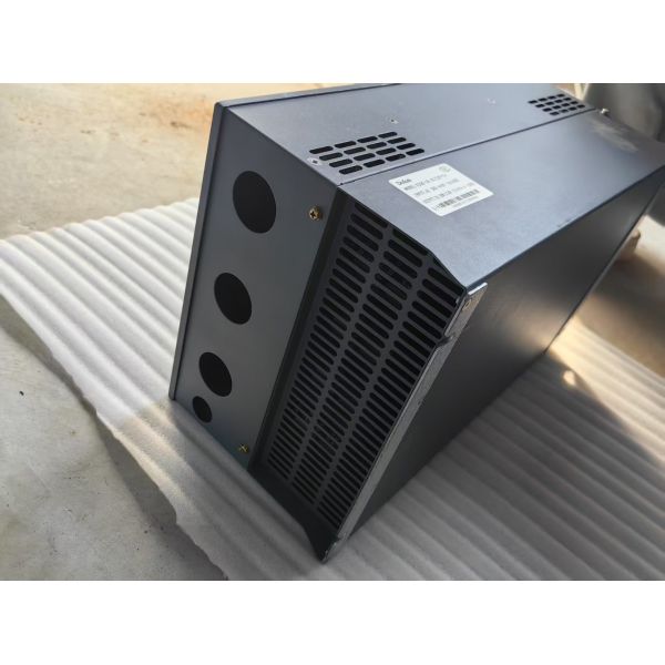 Original In-Stock Frequency Converter 18.5KW/22KW Variable Speed Drive 380V 400V