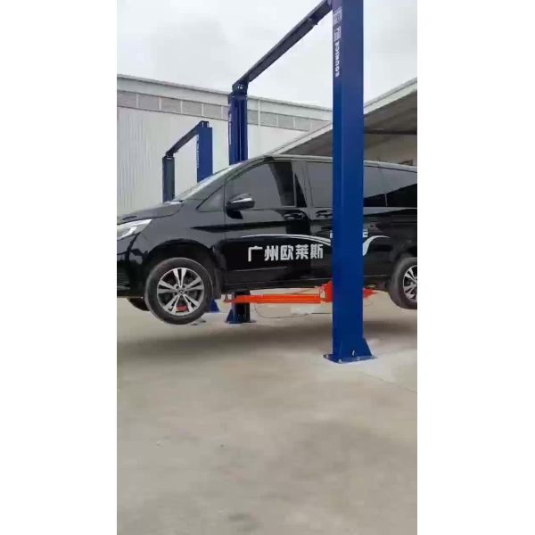 4000kg Capacity Hydraulic Lift with Two Post Design for Sedan SUV and Pickup Truck