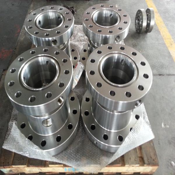 oil wellhead double studded adapter flange 7-1/16 3000 psi x 9 2000 psi Oilfield wellhead cross