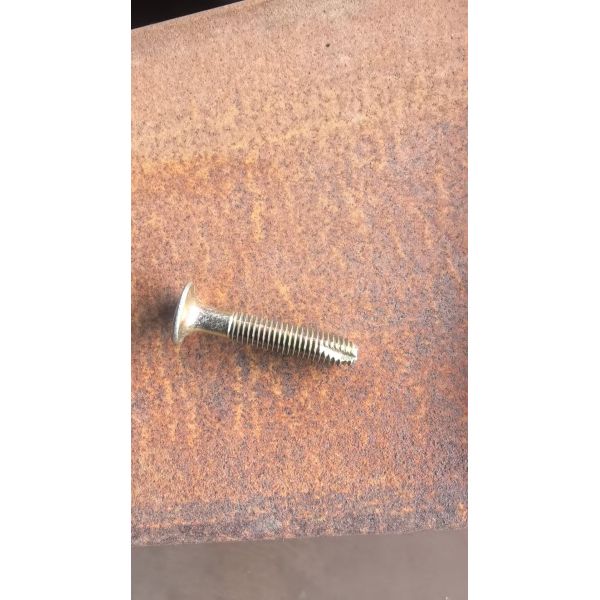 Clous de plancher de haute qualité pour conteneurs