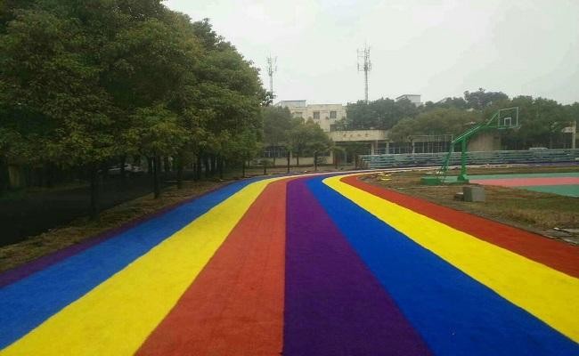 Влажный полейте на месте резиновый Jogging след