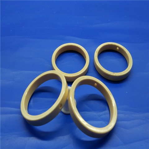 Плотность 6.0г/км3 изоляции колец Мачинабле Зирконя высокой эффективности керамическая