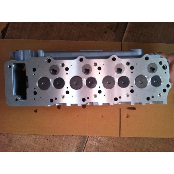 Головка цилиндра Мицубиси 4M40 высокой эффективности полная с более большими портами вытыхания