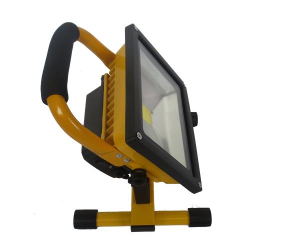 CE&RoHS Waterproof 7hrs Portable Rechargeable 20W LED Flood Light