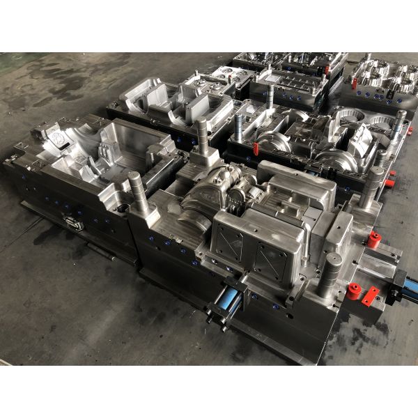 High-precision CNC machining plastic injection mold for toy firetruck and plastic wheels with optimized cooling system and customizable cavity number