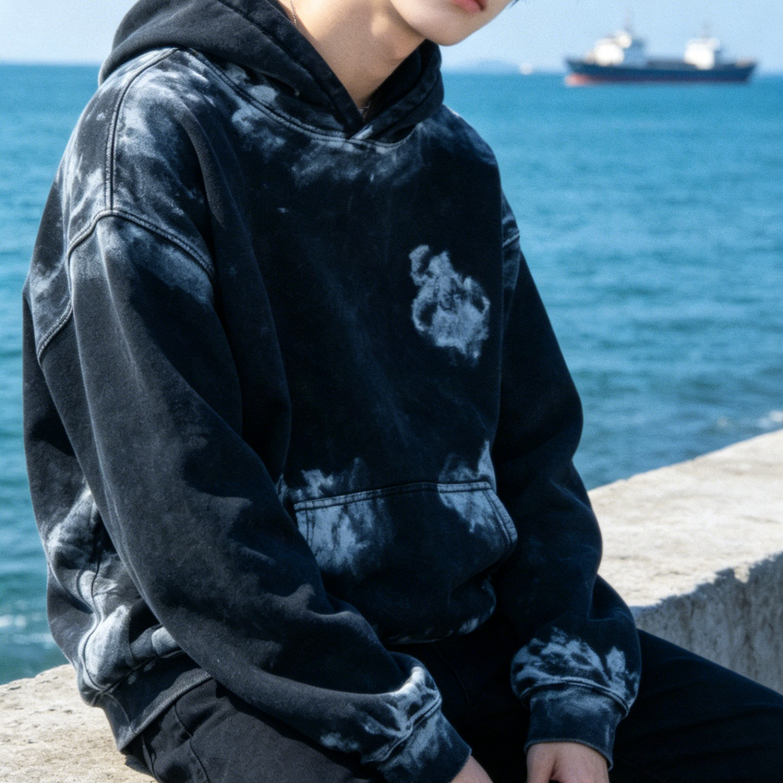 Vintage Graffiti Paint Print Hoodie, Heavyweight Oversized Grunge Streetwear for Fall Men