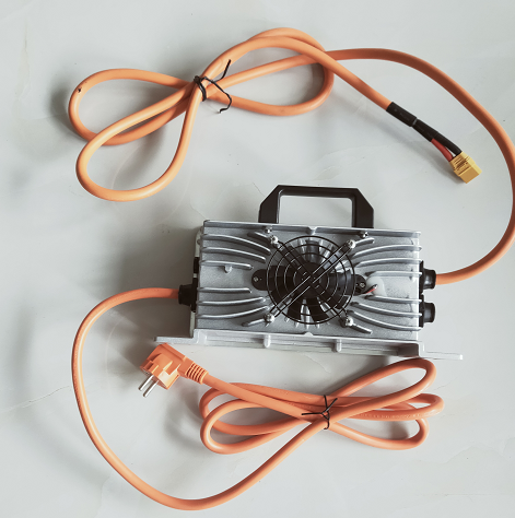12V 60A 24V 30A 36V 20A 48V 15A 72V 10A EV Аккумулятор OBC Зарядное устройство