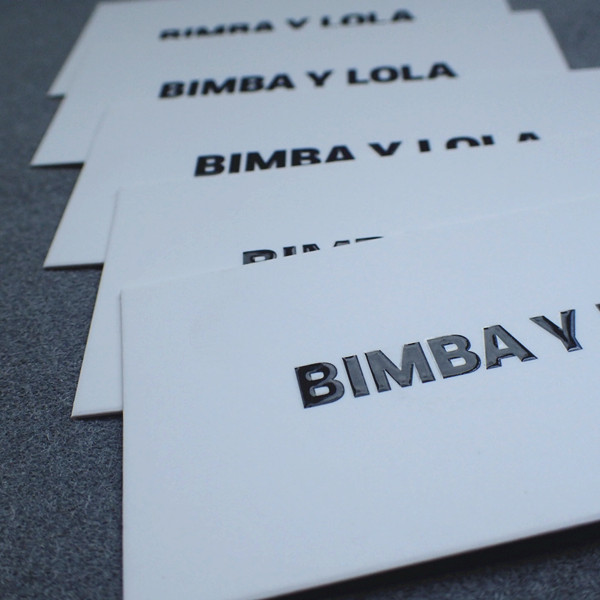 Белые бирки качания одежды OEM 36pt картона