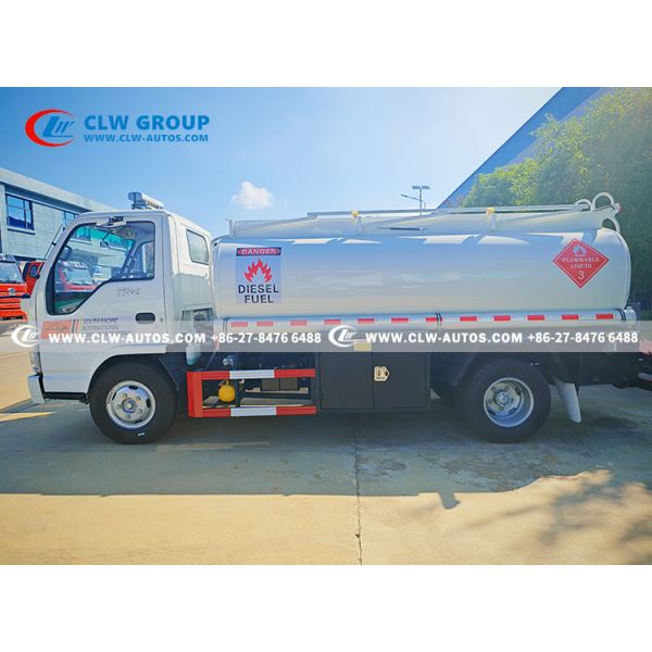 ISUZU 100P RHD 4x2 5,000L Fuel Tanker Truck with 120HP Engine and Anti-Corrosion Tank for Mobile Refueling