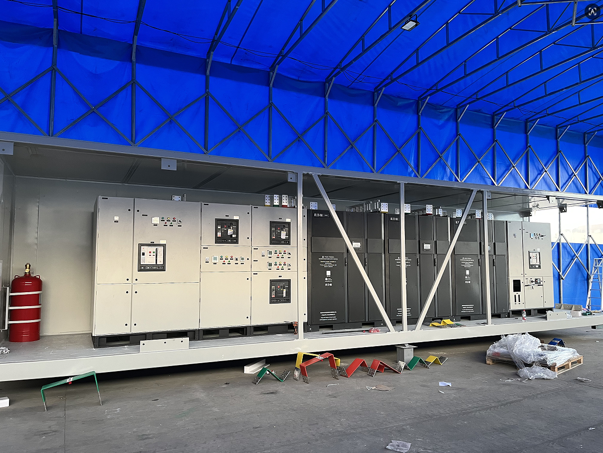 Schneider APC EcoStruxure AI Modular Data Center 38kW 5 Rack 400V Prefabricated Containerized IT Solution