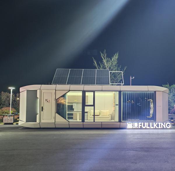 Maison capsule mobile personnalisable pour un hôtel en plein air facilement assemblée et personnalisable
