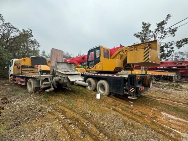 Rouge et jaune Mini S abordable Toute grue de camion Grue mobile 25T pour la construction