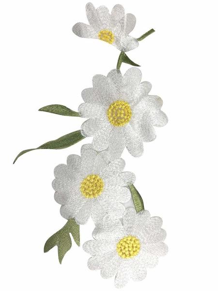 Fashion Design Embroidered Cloth Badges Leaf Flower For Clothing