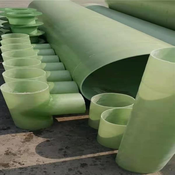 et raccords de tuyaux en FRP durables pour les systèmes de traitement des eaux usées Dimensions et couleurs personnalisables Province du Shandong