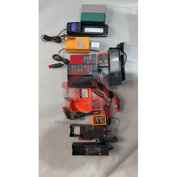 Zoomlion Xugong Pump Truck Kaishang Remote Control DCH2-01 Large Capacity 2500mA Battery 12V24  Car Charger