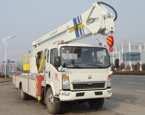 8 /12 /16 Tons Hydraulic Small Truck Crane , 10 Ton Crane Truck With Telecopic Boom
