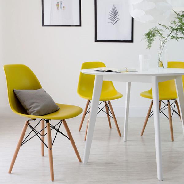 Promotional Plastic Restaurant Chairs With Solid Beech Wood Legs