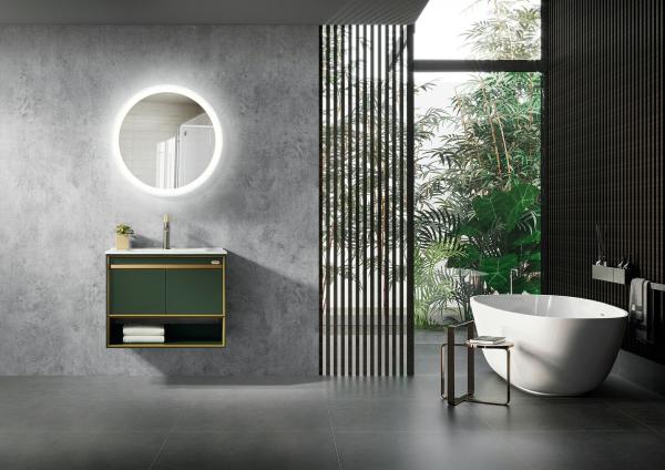 Miroir de douche anti-brouillard UL 200*200 mm équipé de lumière pour une expérience de bain luxueuse