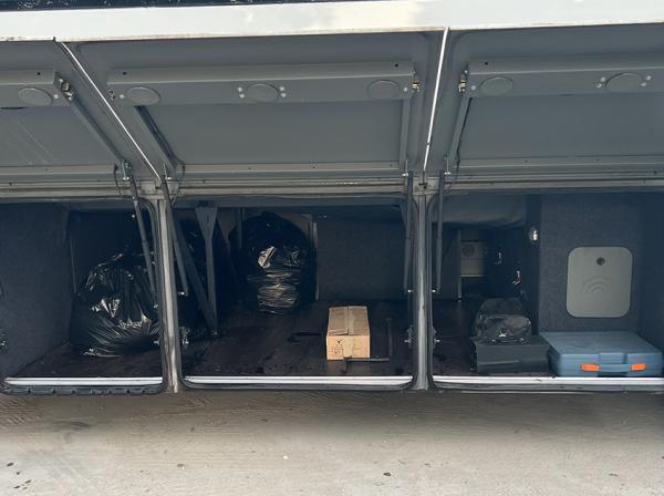 47 Seats LHD Used Bus Coach With Diesel Engine