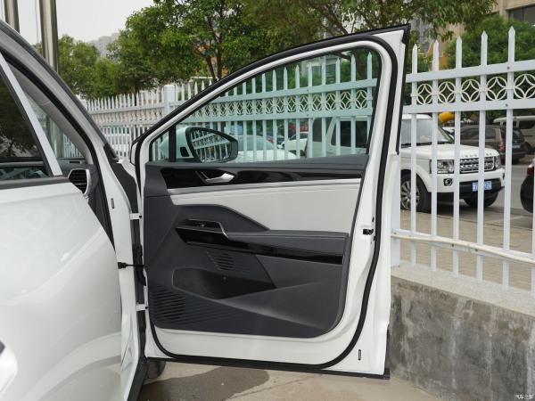 Direção esquerda ID6 Long Endurance PRO SUV com certificação HACCP