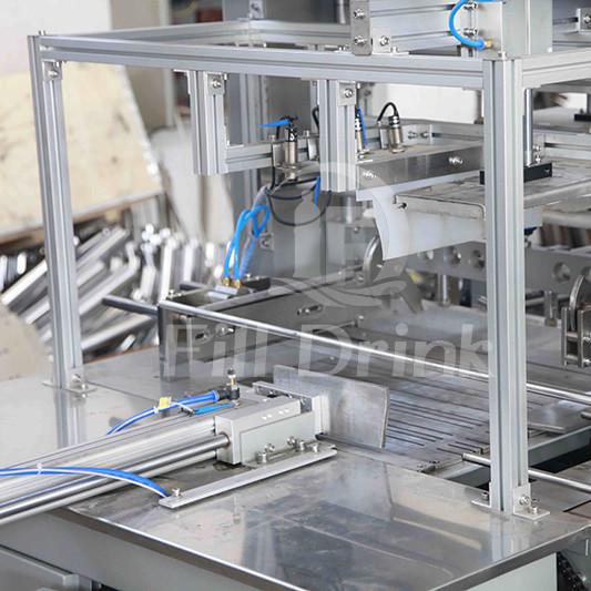 Planta de embalagem da garrafa de água da máquina de embalagem da garrafa 10PPM com transporte do Teflon