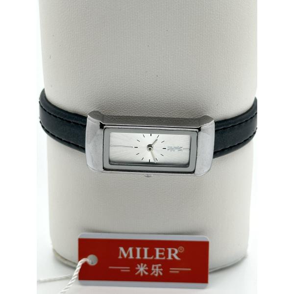 Quartz Watch Sports Wrist Watch with Comfortable Leather Band