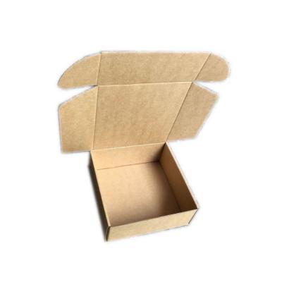 Flat Packed 300*300*50mm Embossing Corrugated Mailing Box