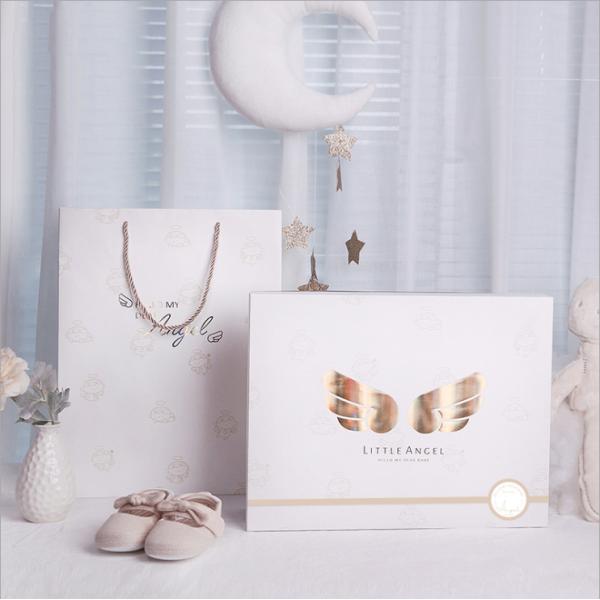 Одежда печатания цвета КМИК 4 изготовленная на заказ кладет Биодеградабле бумажный материал в коробку