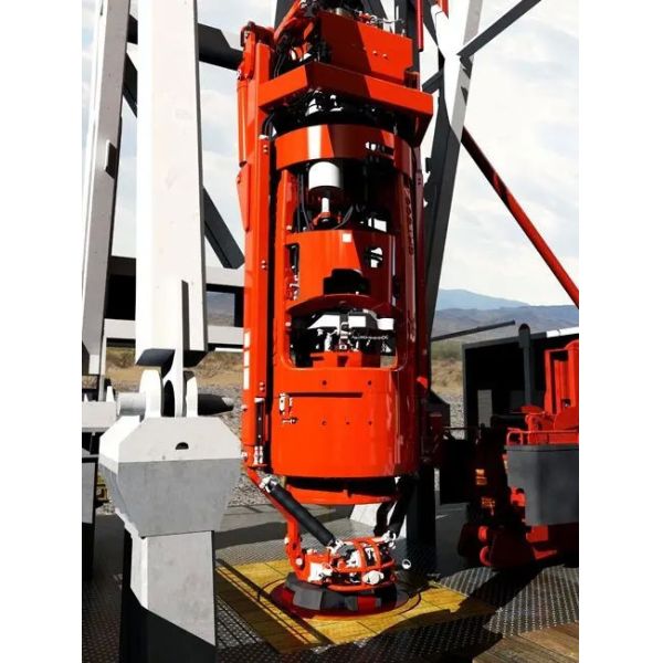 CRT 350 Casing Running Tool with Carbon Steel Construction and 5000 psi Pressure Rating for Integrated Top Drive System