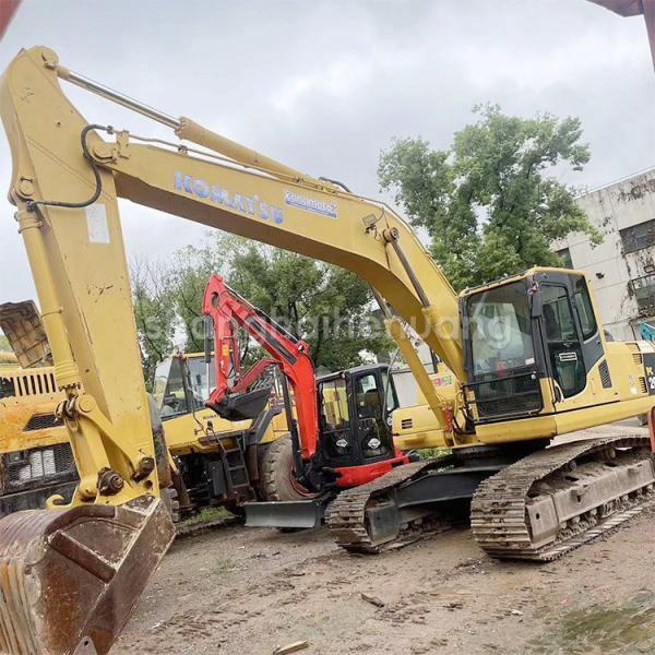 Komatsu PC200 8 Excavator With Original Hydraulic Cylinder And 0.8m3 Bucket Capacity