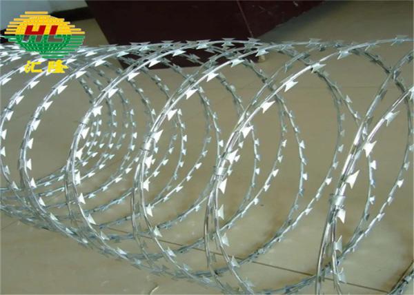 Fio sanfona de aço inoxidável cruzado da bobina de 500mm para a terra privada