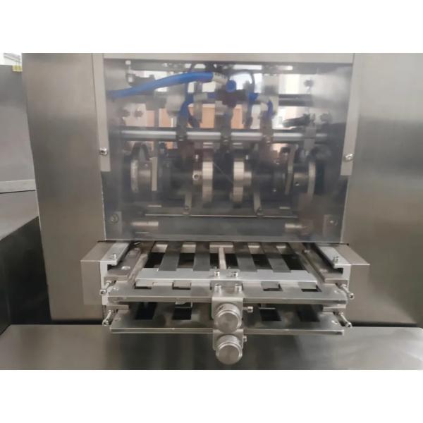 Empaquetadora del cartón automático 1350KG con 0.6Mpa para el papel plástico/de aluminio