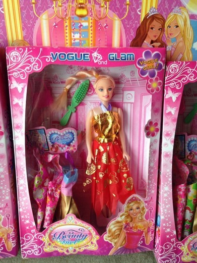 Hollow suit Bobbi, gift toy, girl toy （）