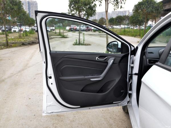 Chery Arrizo5 PRO 1.5L Mt Carro de gasolina 2021 com serviço online/local