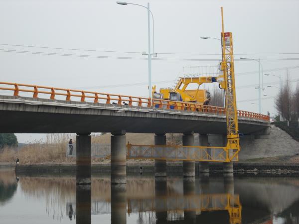 High Efficient Under Bridge Access Platforms With Hydrostatic Drive VOLVO 8x4