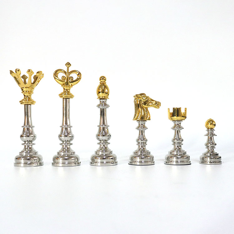 Custom Luxury Gold Silver Gradient Metal Chess Set with Custom Size and Customized Logo in Zinc-Alloy Material