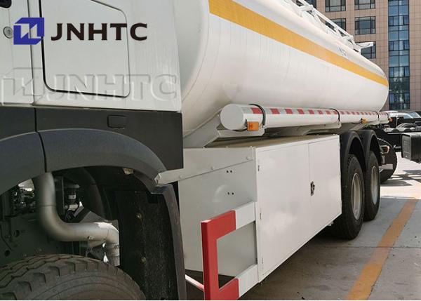 Sinotruk Howo Fuel Tank Truck 6x4 20000l 25000 Litres