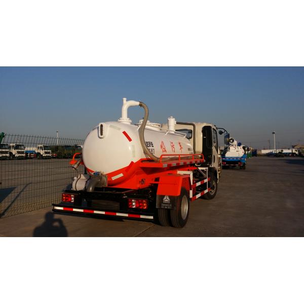 White 8 Cbm 266HP Sewage Removal Truck , HW76 Cab Sewage Suction Tanker Truck