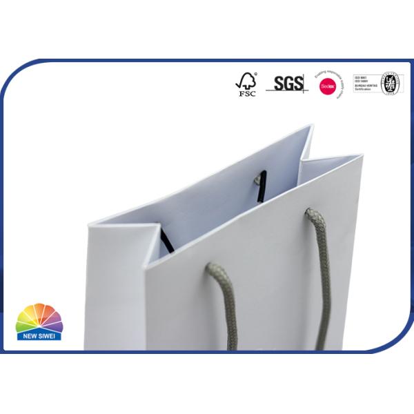 Подарок на день рождения логотипа сумки подарка белой бумаги изготовленный на заказ упаковывая небольшой размер с плотными ручками