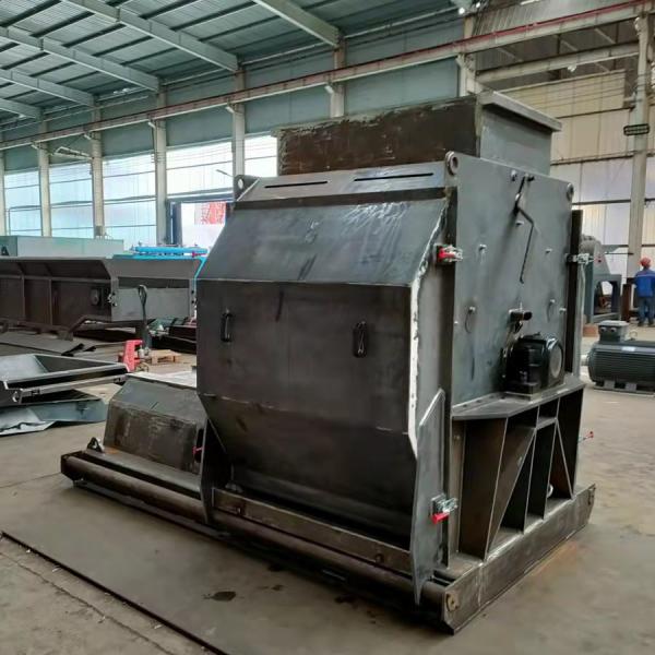 Direct Medium Speed Crusher for Max. Capacity 5 ton/h Processed Raw Material Wheat Stalk