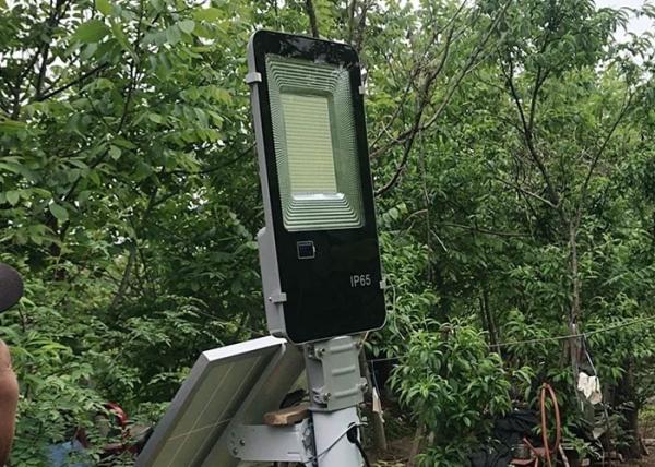 Outdoor Ip65 Integrated Solar Led Street Light 60w 90w 120w 180w