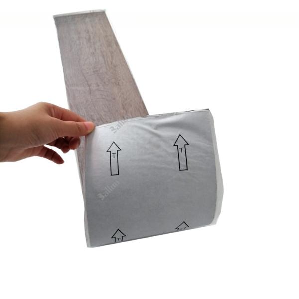 Revestimiento UV PVC Laminado de suelo impermeable Peel y pegado Vinyl de suelo de baldosas para lo mejor