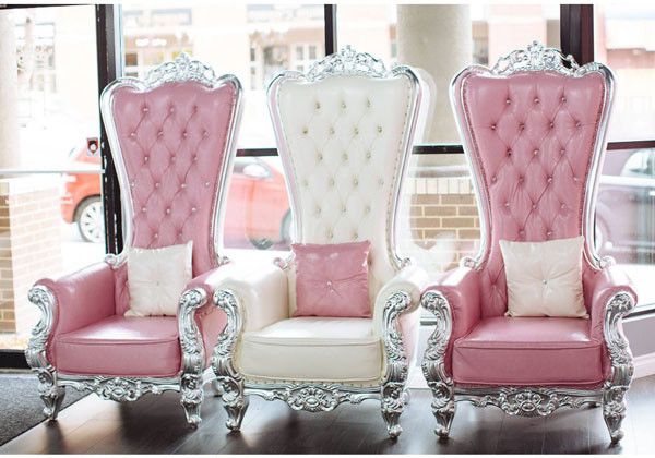 Высокий задний трон свадьбы короля жениха и невеста золота предводительствует в аренду 1750x520x550mm