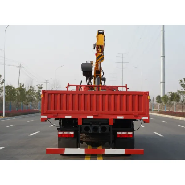 Dongfeng 4X2 Hydraulic Lifting Truck with 7 ton Capacity