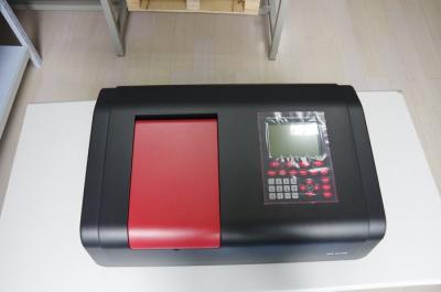 Detecção ultravioleta da alimentação do espectrofotômetro do ferro solúvel com as cremalheiras colorimetric de 10cm